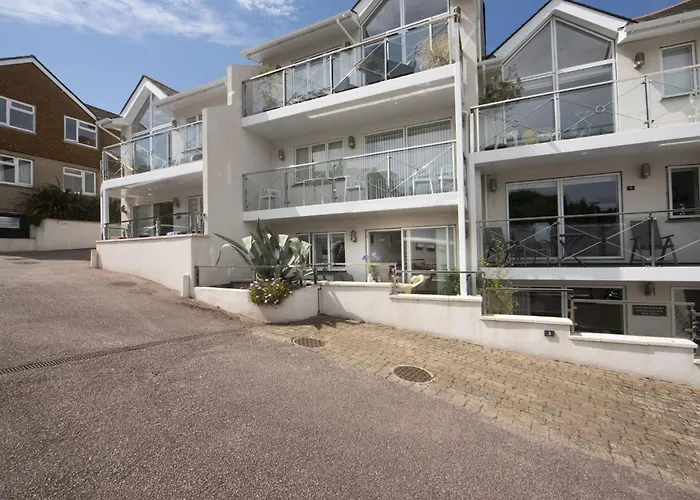 Apartment By The Sea, Wi-Fi, Pets Accepted St Ives 